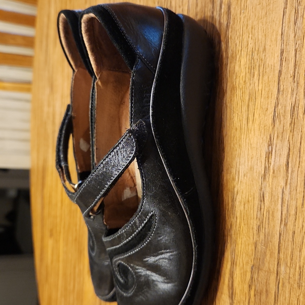 Naot Matai Mary Jane Leather Black Swirl Shoes Size 37 - Picture 3 of 11